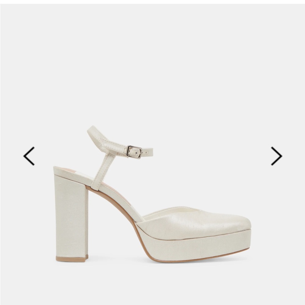 New in Box Dolce Vita Claud Platform Heels size 6